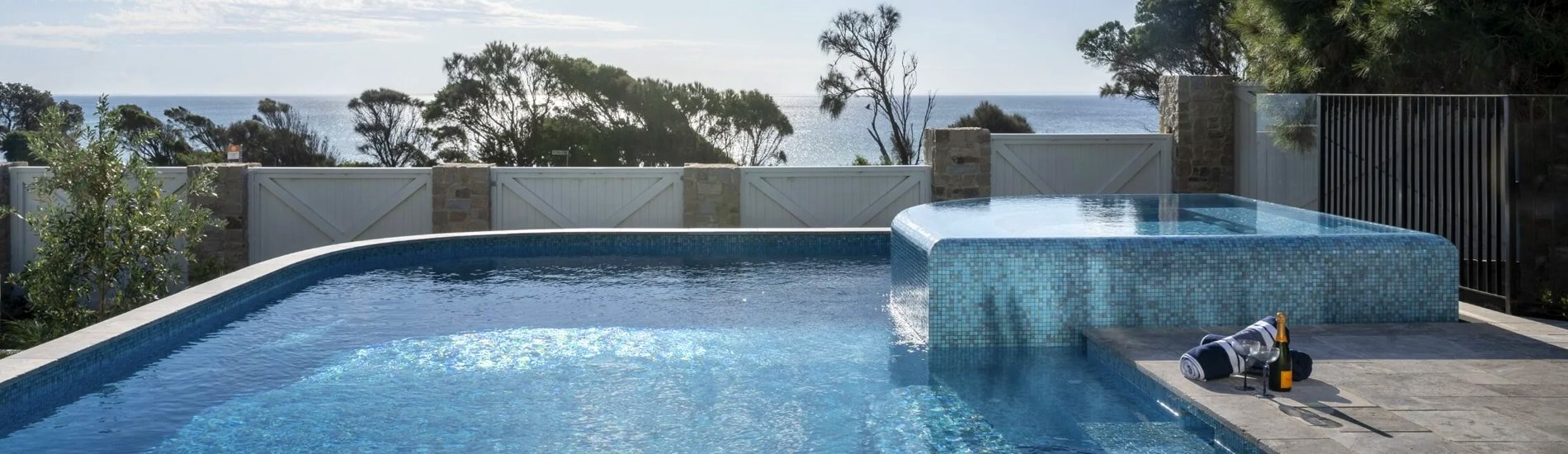 swimming pool repairs umhlanga